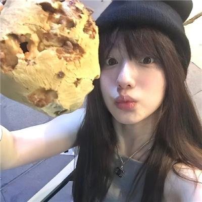玉女桃花满堂红