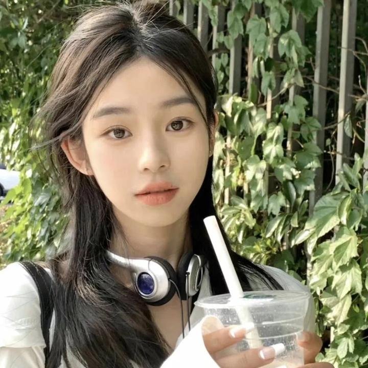 女皇九十展风华